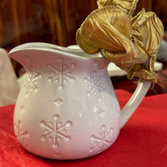 Holiday Robert Stanley Collection White Creamer With Gold Bow Poshmark